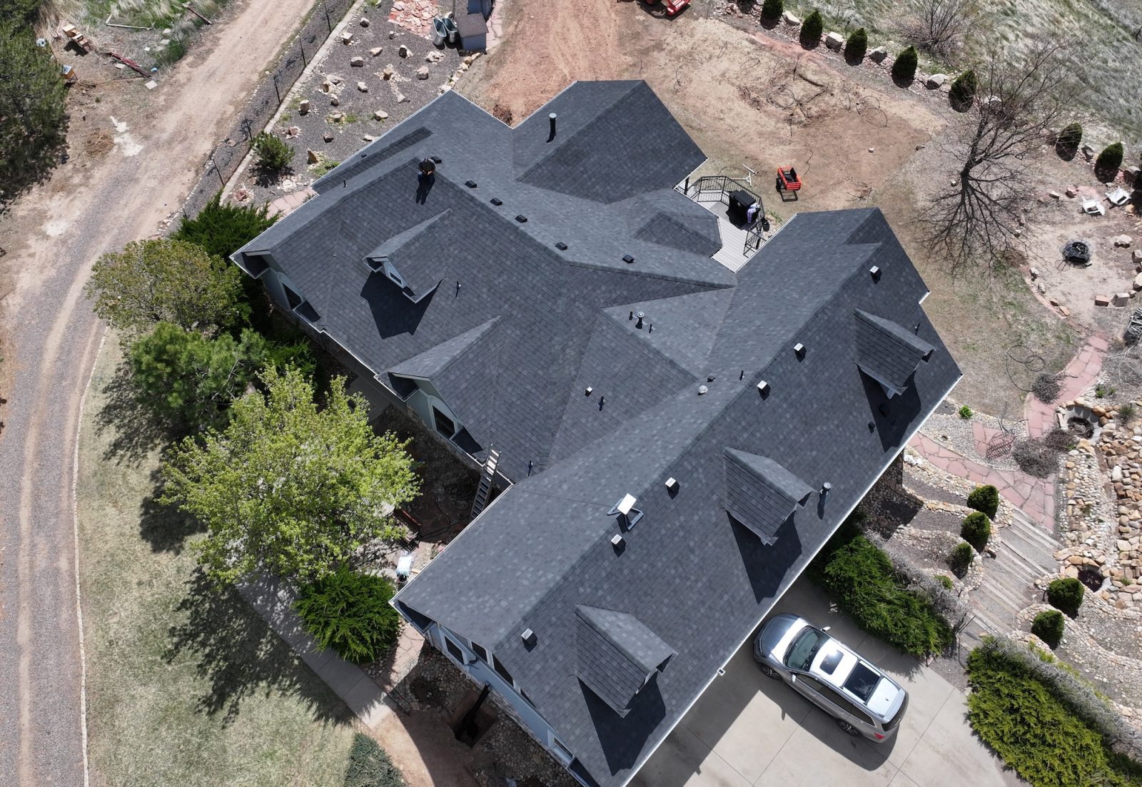 Atlas StormMaster Shake Class 4 shingles in Black Shadow on a home in Berthoud, Colorado
