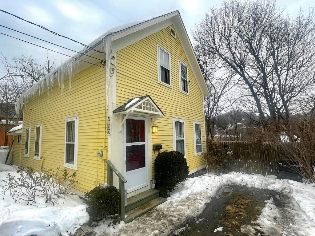 166-Elliot-Street-Brattleboro-VT-01